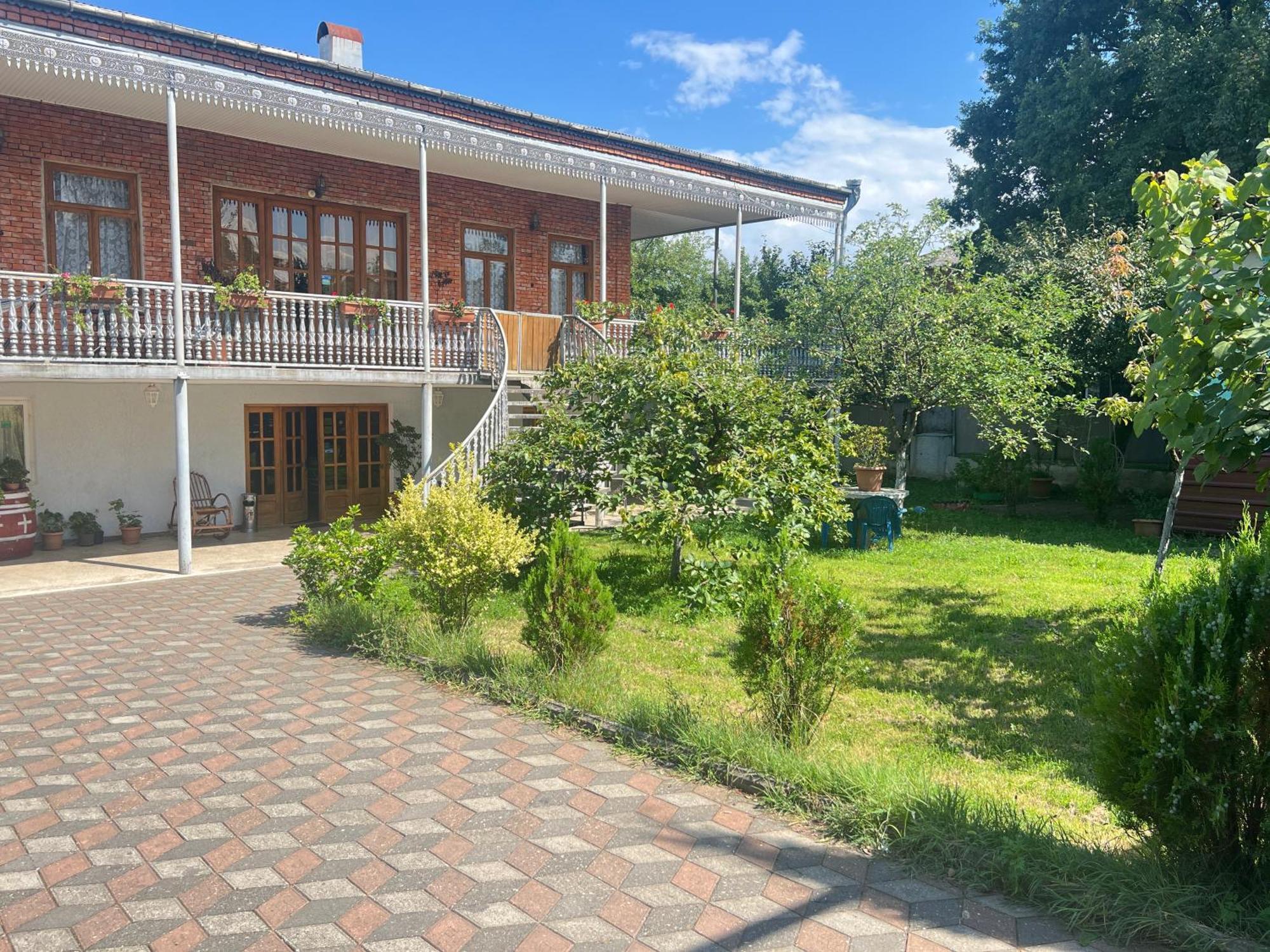 Zestafoni Guesthouse Zedafoni מראה חיצוני תמונה
