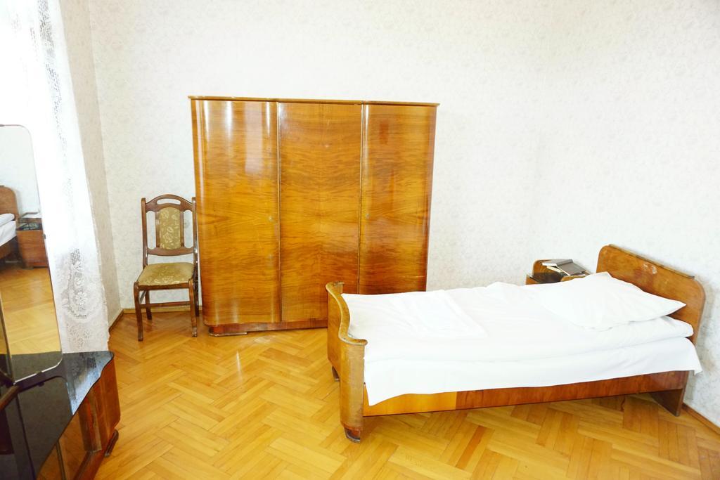 Zestafoni Guesthouse Zedafoni מראה חיצוני תמונה