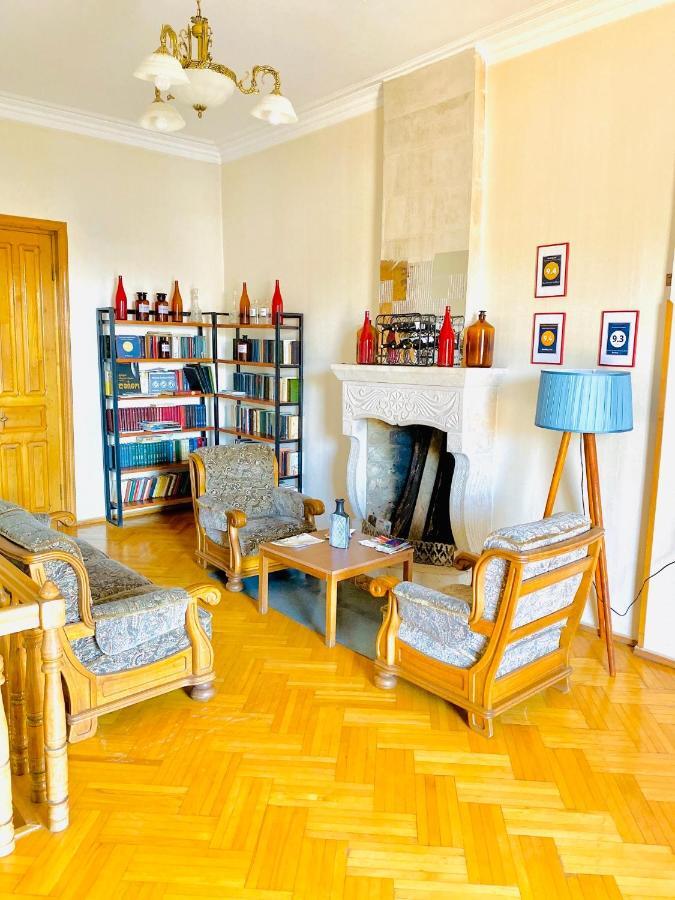 Zestafoni Guesthouse Zedafoni מראה חיצוני תמונה