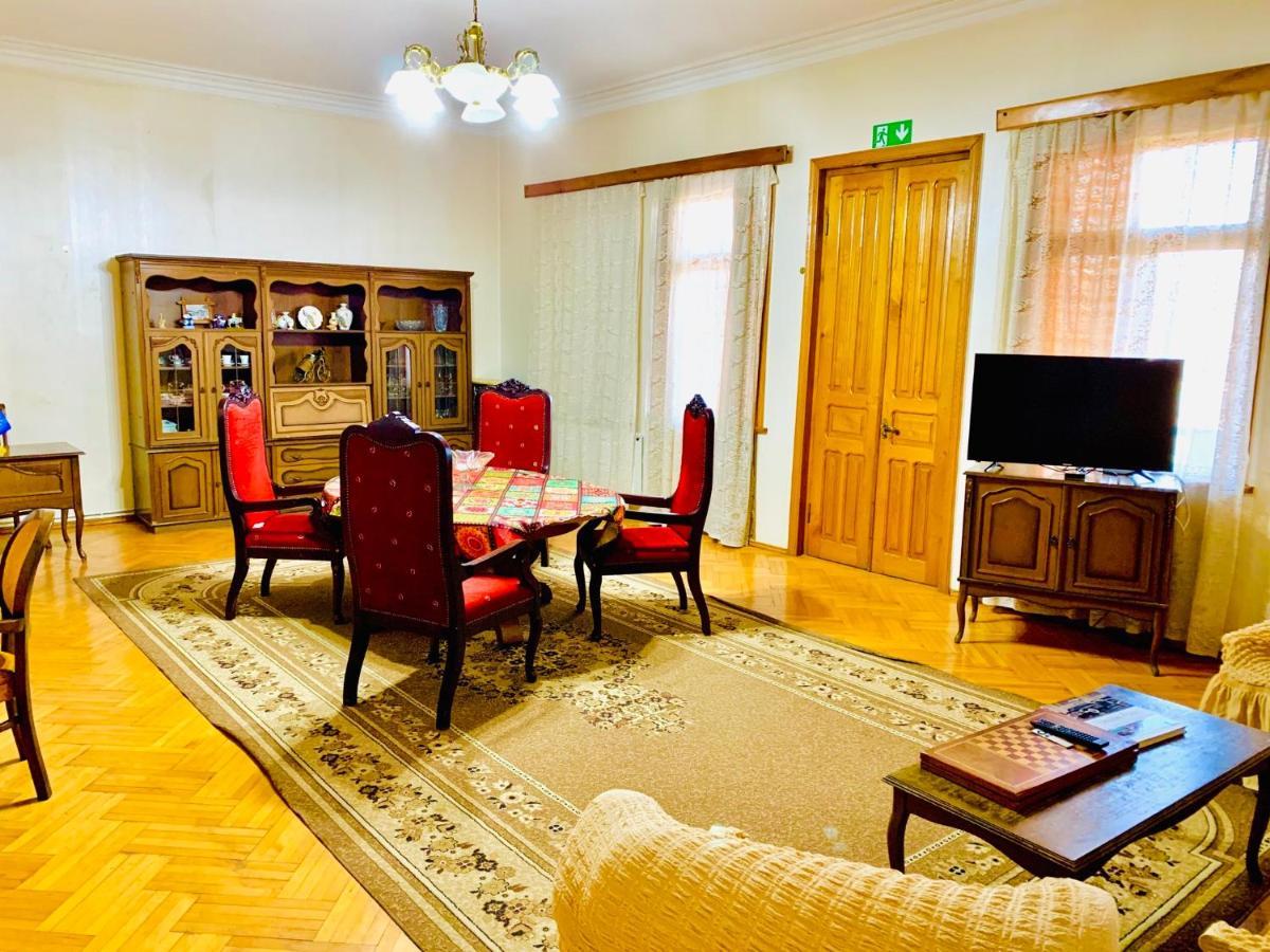 Zestafoni Guesthouse Zedafoni מראה חיצוני תמונה